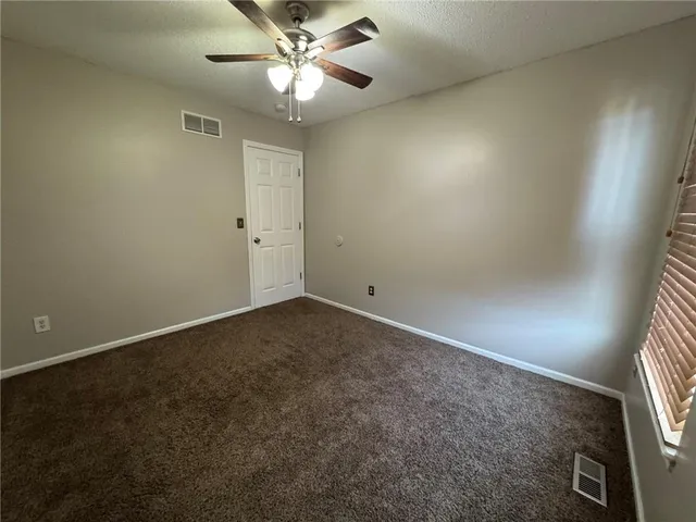 $400,000 | 1010 Wiltshire Boulevard, Raymore, MO 64083