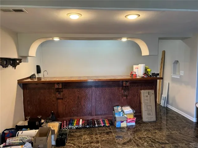 $400,000 | 1010 Wiltshire Boulevard, Raymore, MO 64083