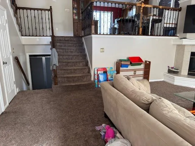 $400,000 | 1010 Wiltshire Boulevard, Raymore, MO 64083