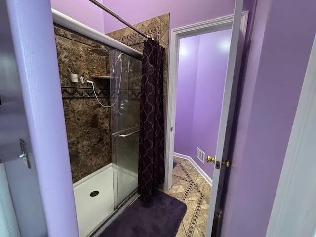 $400,000 | 1010 Wiltshire Boulevard, Raymore, MO 64083