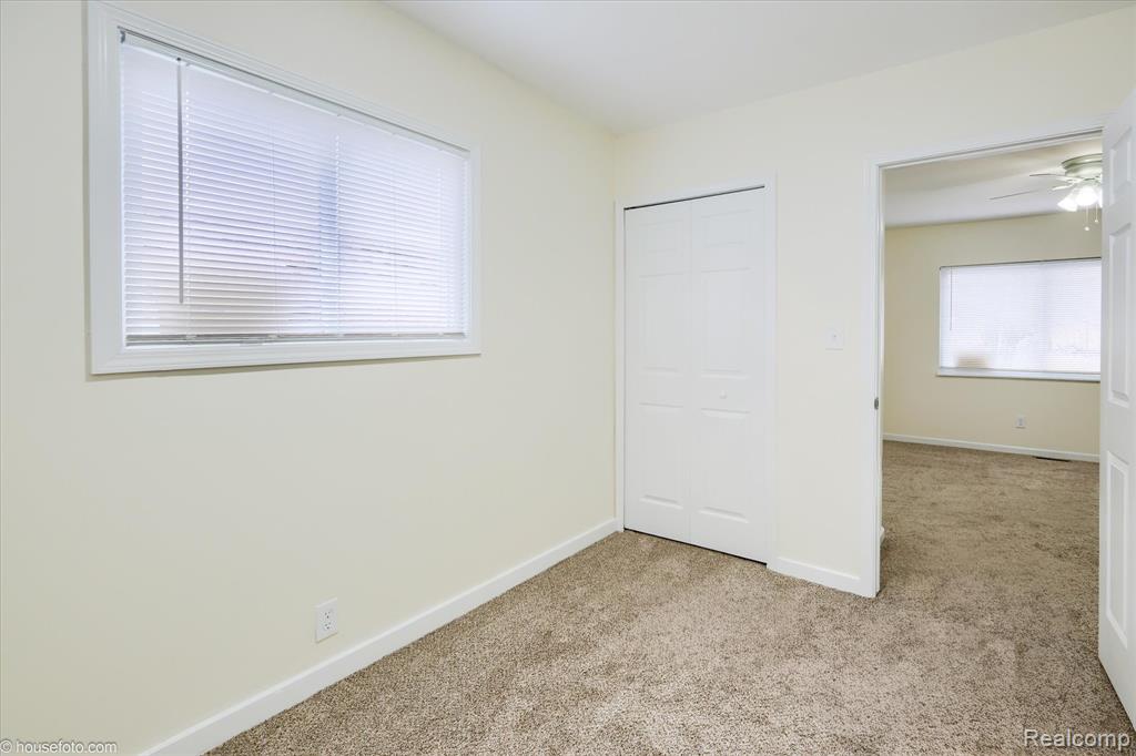 2127 Kenneth Street Burton, MI 48529 - Photo 43 of 49