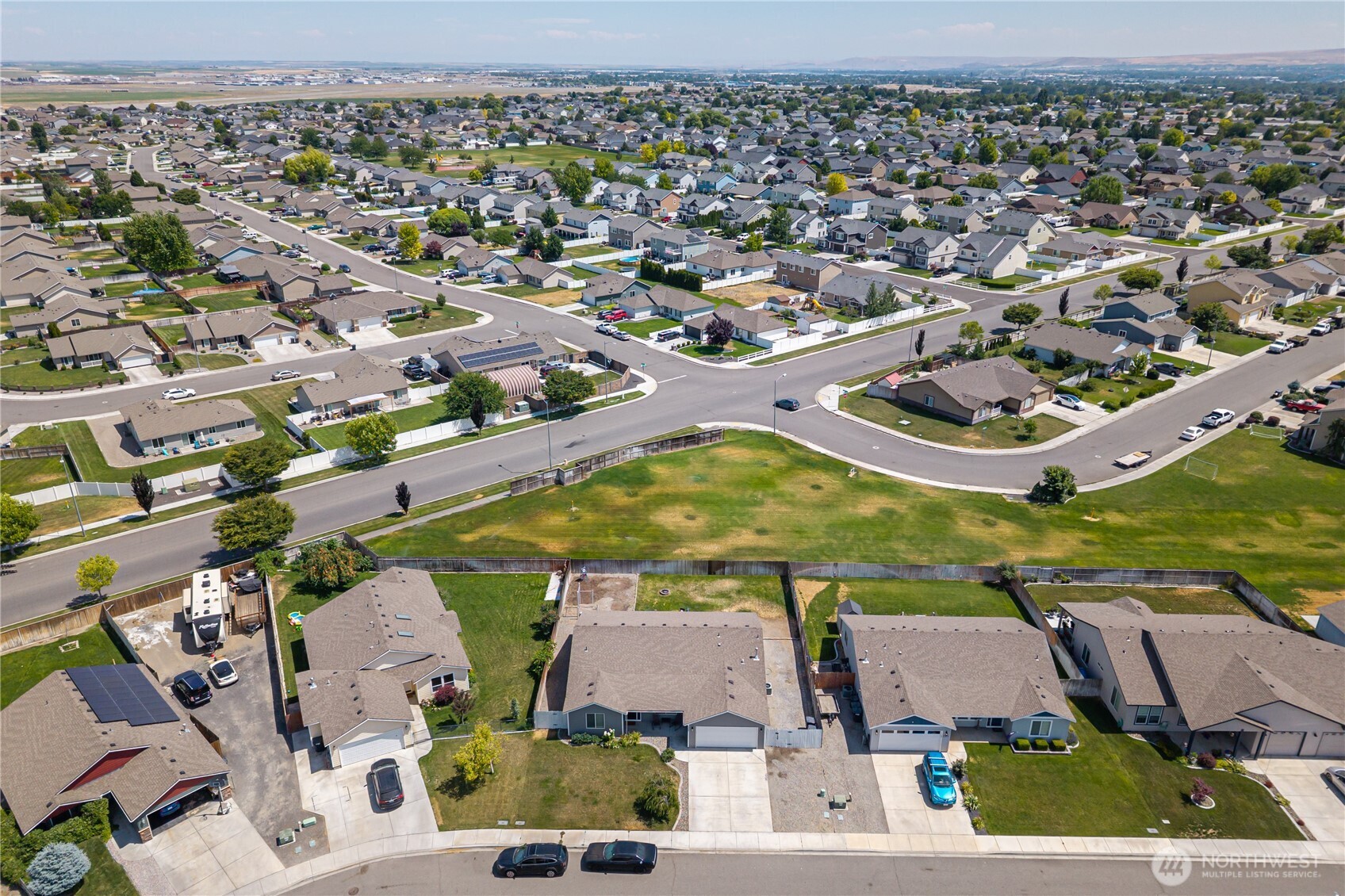 5421 Jackson Lane Pasco, WA 99301 - Photo 37 of 40 an aerial view of residential houses with outdoor space