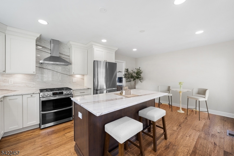 22 Smoke Rise Lane Bedminster, NJ 07921 - Photo 13 of 28