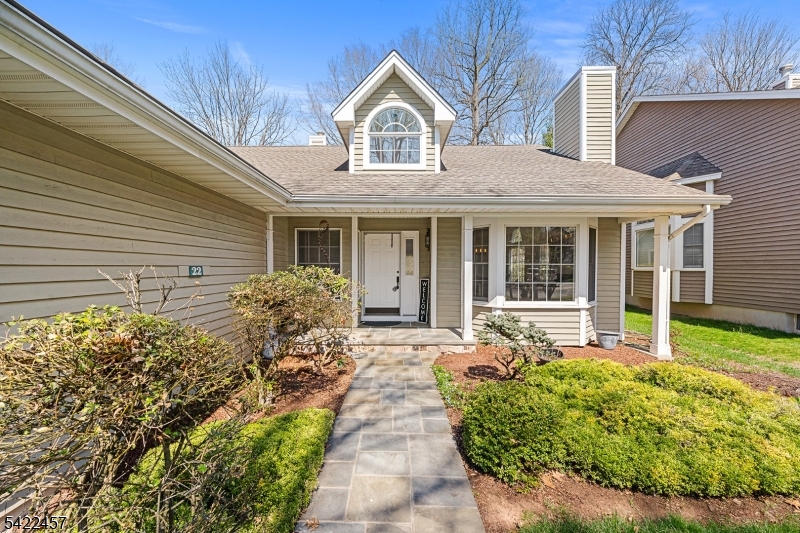 22 Smoke Rise Lane Bedminster, NJ 07921 - Photo 2 of 28