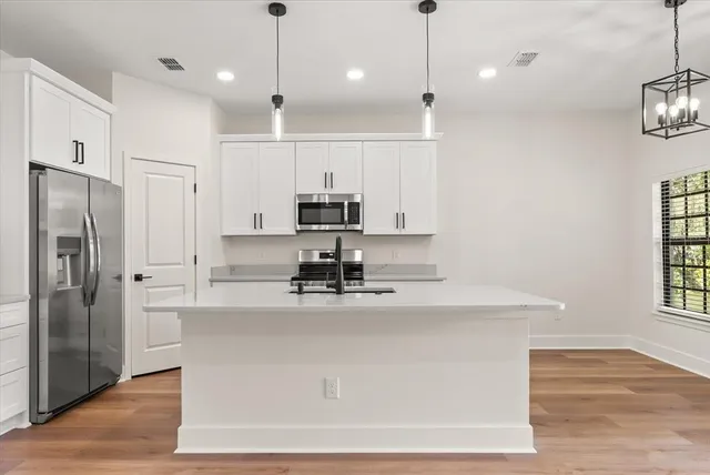 $399,500 | 24 Plantation Road, DeBary, FL 32713