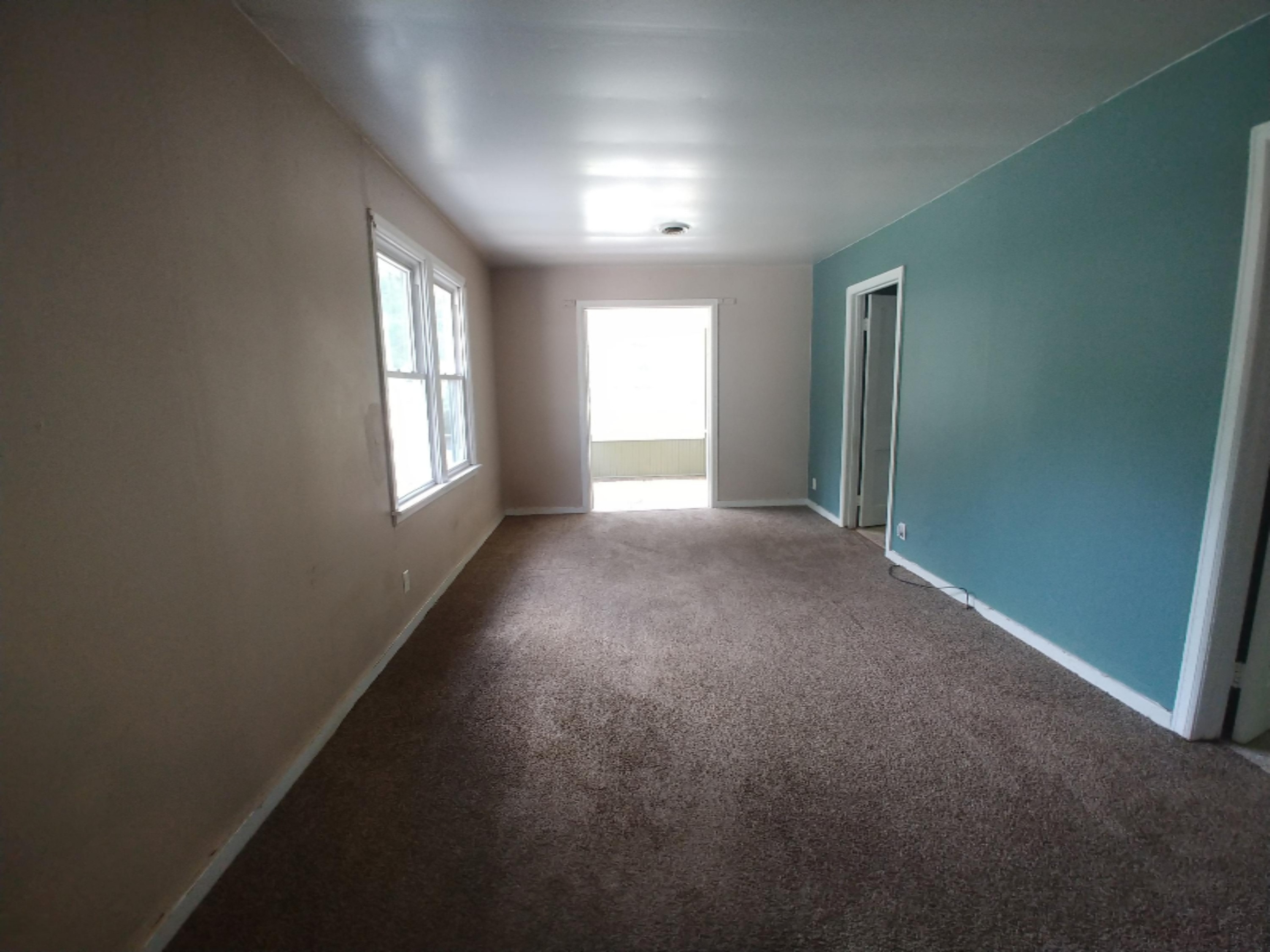 3432 West Giles Road Muskegon, MI 49445 - Photo 4 of 19 20190716_143414