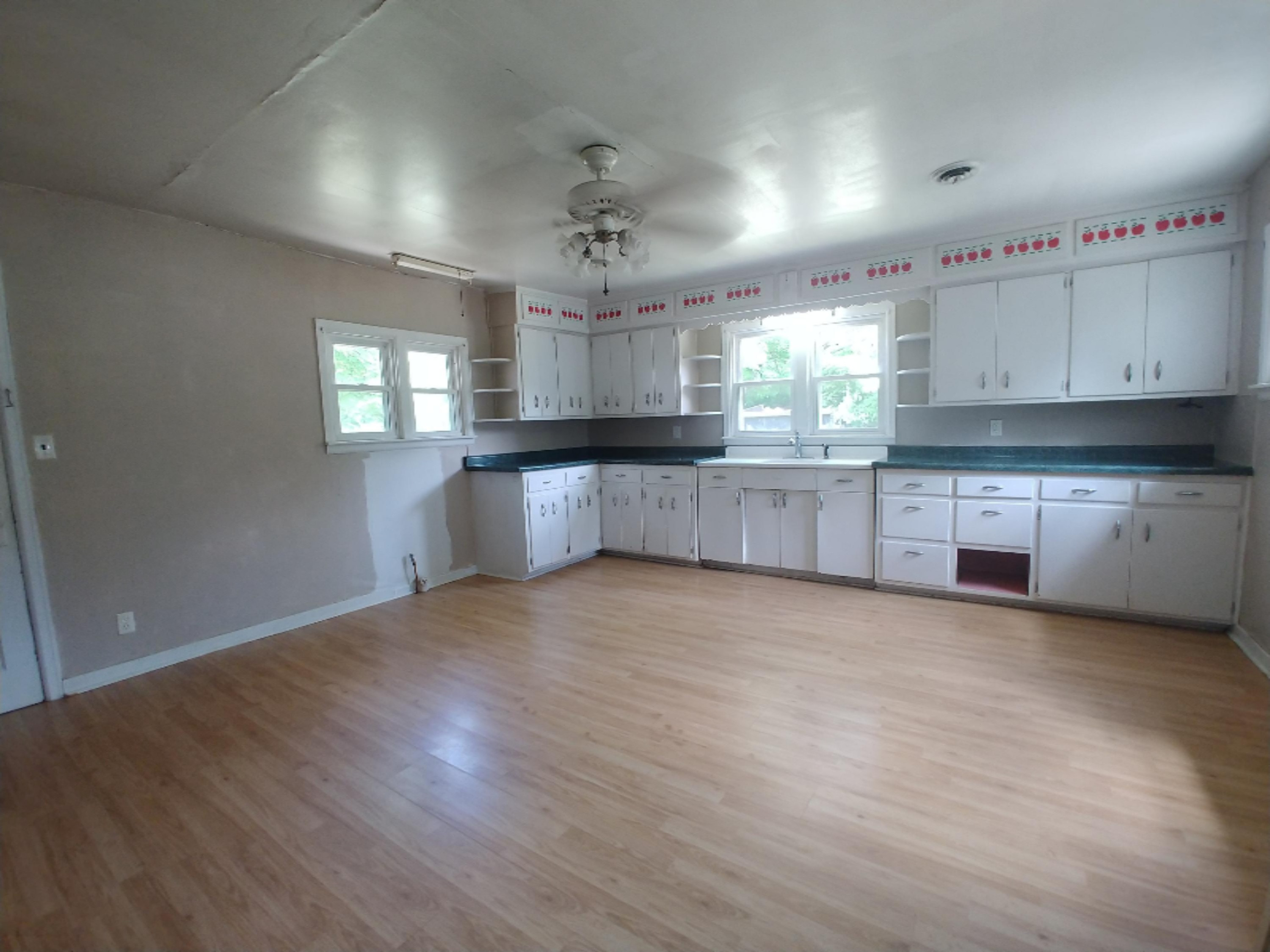 3432 West Giles Road Muskegon, MI 49445 - Photo 6 of 19 20190716_143606