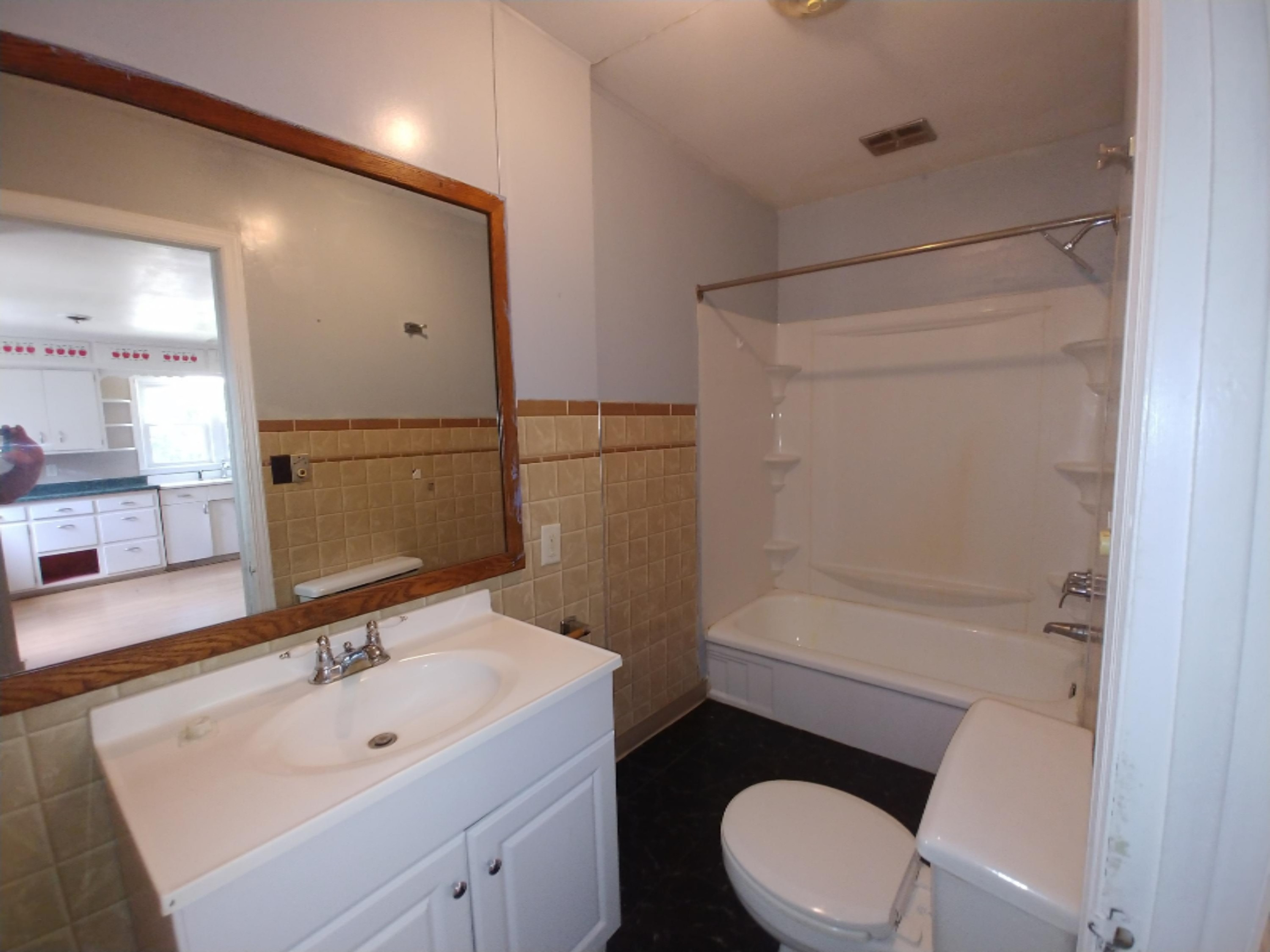3432 West Giles Road Muskegon, MI 49445 - Photo 8 of 19 20190716_143407