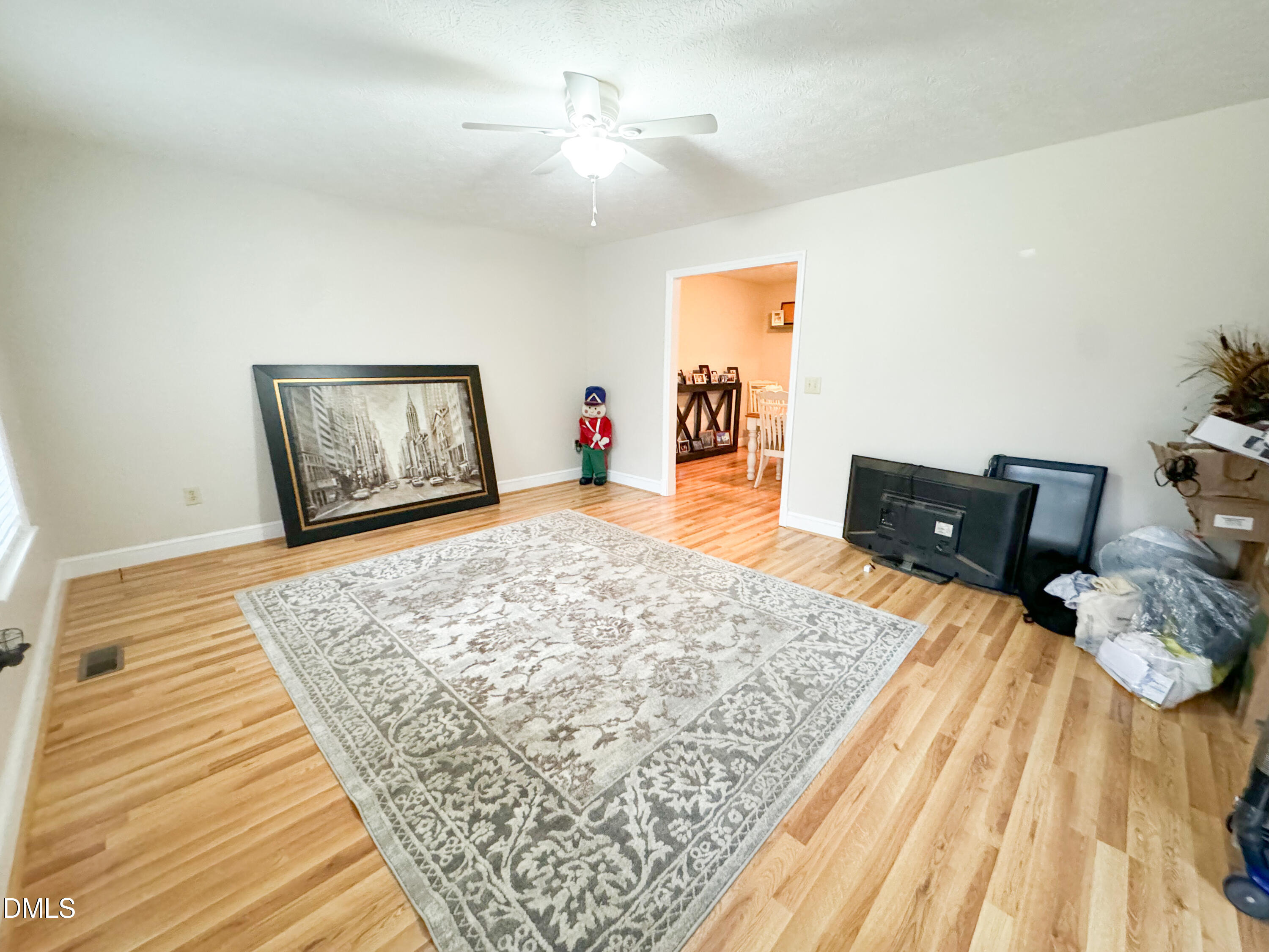 409 Reaves Lane Semora, NC 27343 - Photo 5 of 25 16A4C40C-8C63-43FF-B2E5-01A9FEB18AD7