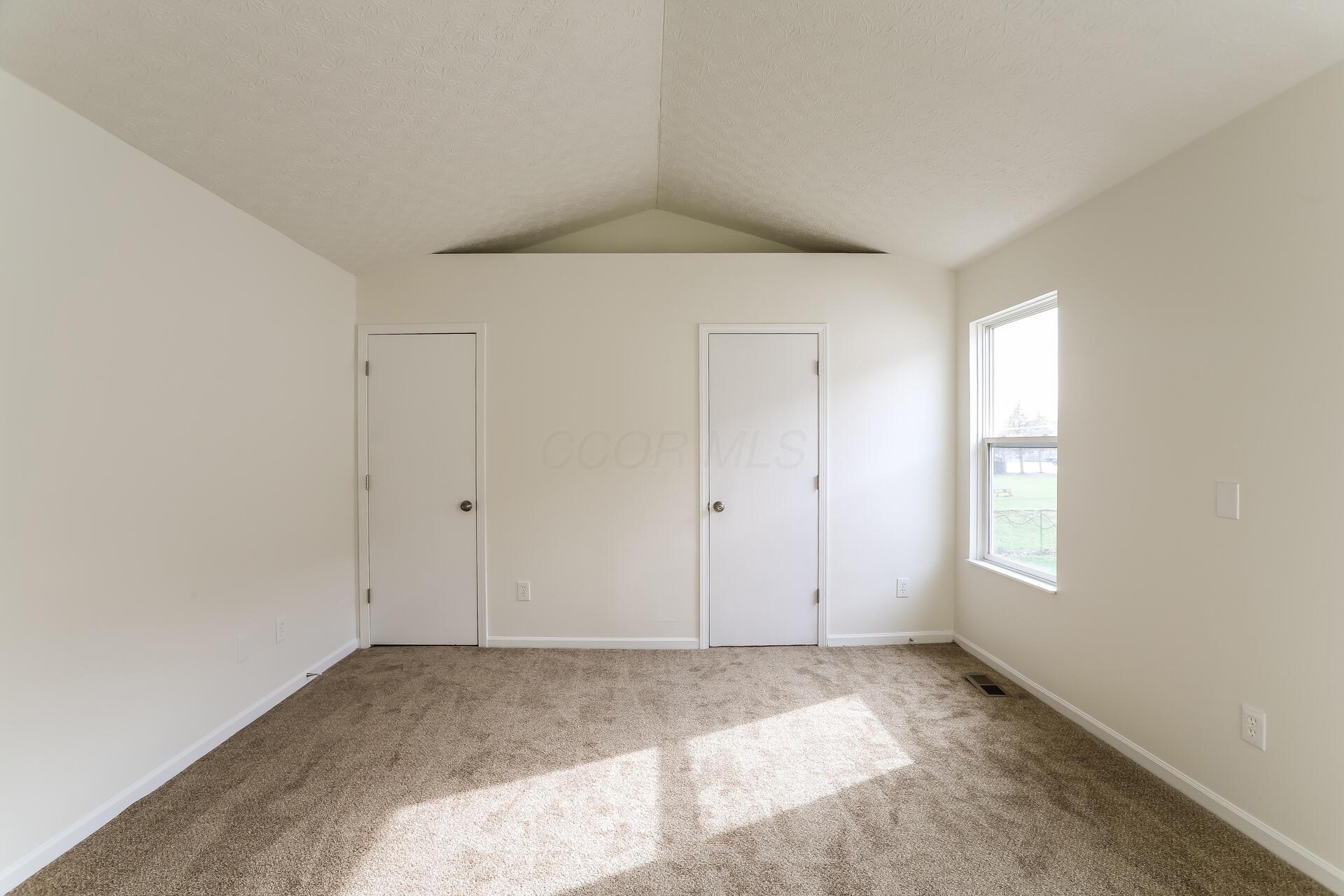 2177 Margo Road Columbus, OH 43229 - Photo 9 of 15 9-photo-Main-Bedroom-85a93edf-5225-47d7-