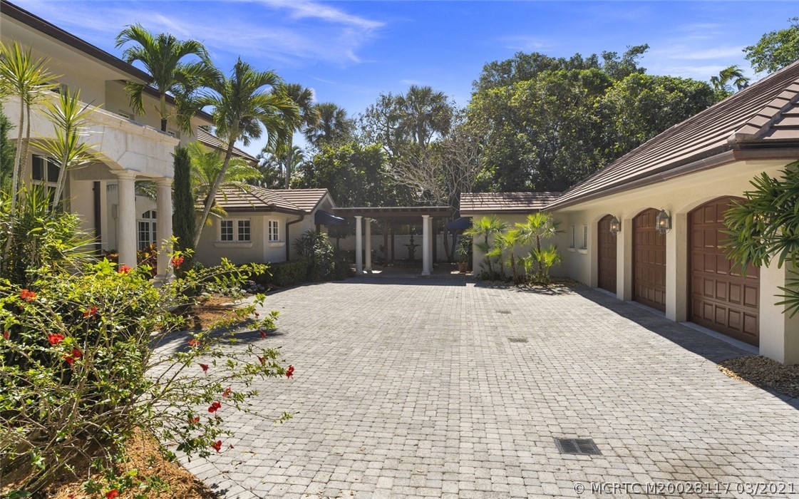 22 East High Point Road Stuart, FL 34996 - Photo 9 of 84 Gallery Image 9