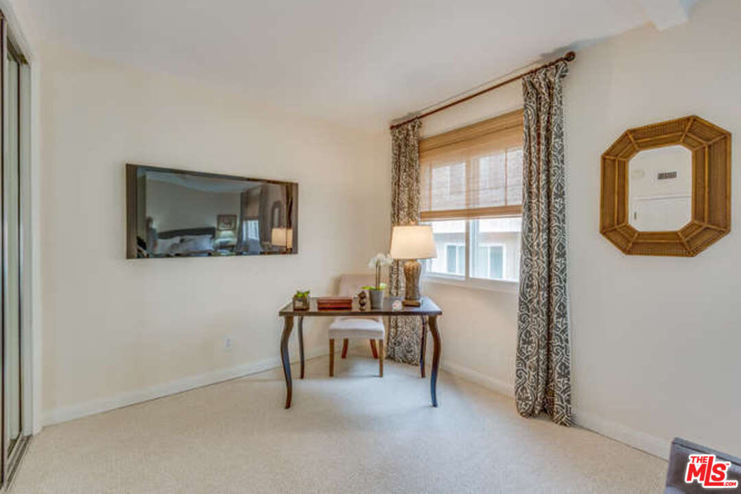 8025 Redlands Street, Unit 15 Playa del Rey, CA 90293 - Photo 11 of 40