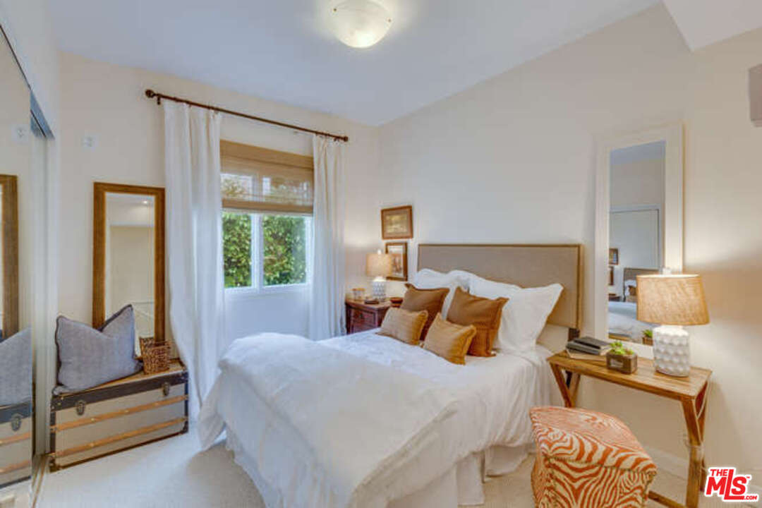 8025 Redlands Street, Unit 15 Playa del Rey, CA 90293 - Photo 14 of 40