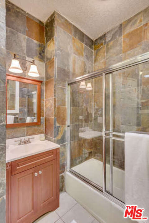 8025 Redlands Street, Unit 15 Playa del Rey, CA 90293 - Photo 17 of 40