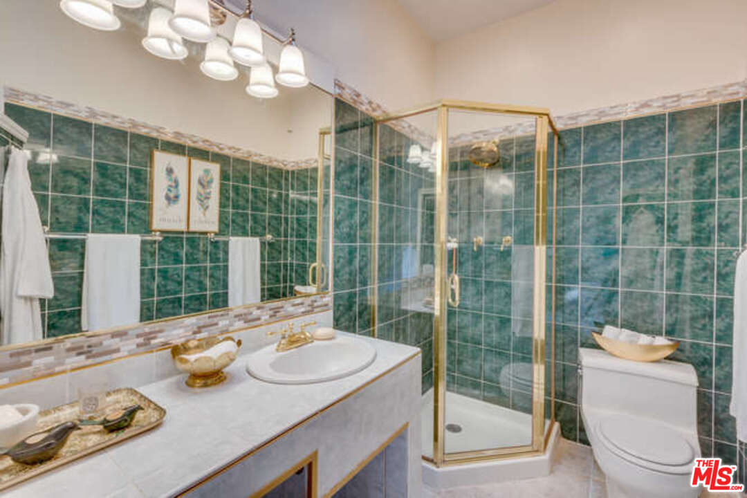 8025 Redlands Street, Unit 15 Playa del Rey, CA 90293 - Photo 23 of 40