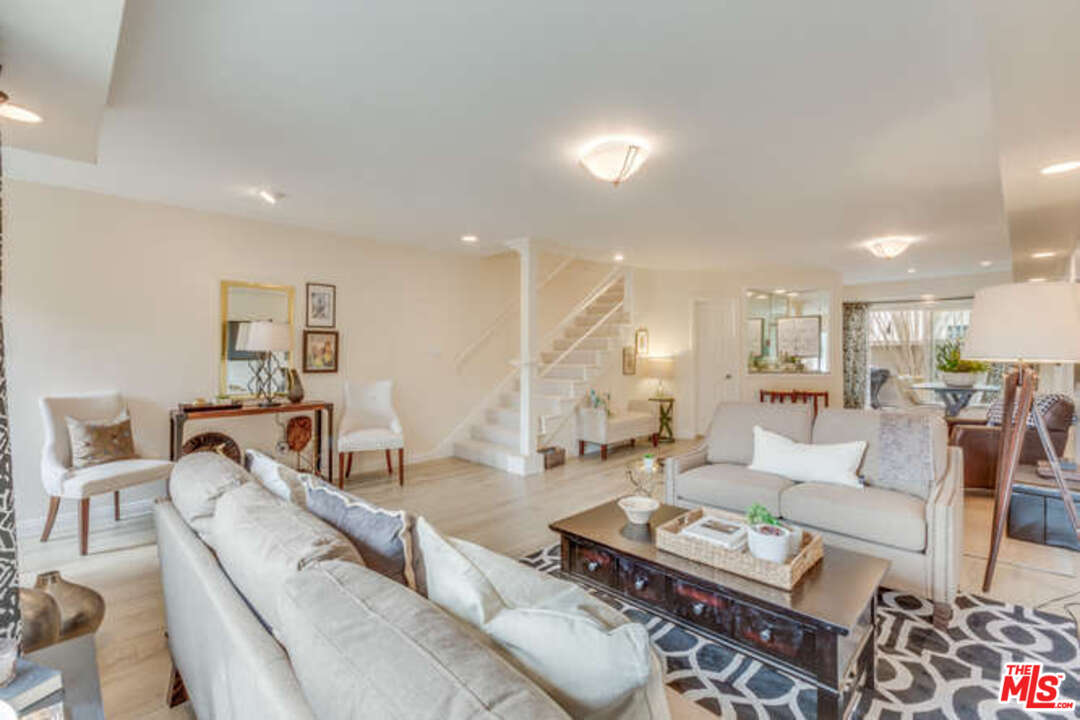 8025 Redlands Street, Unit 15 Playa del Rey, CA 90293 - Photo 38 of 40