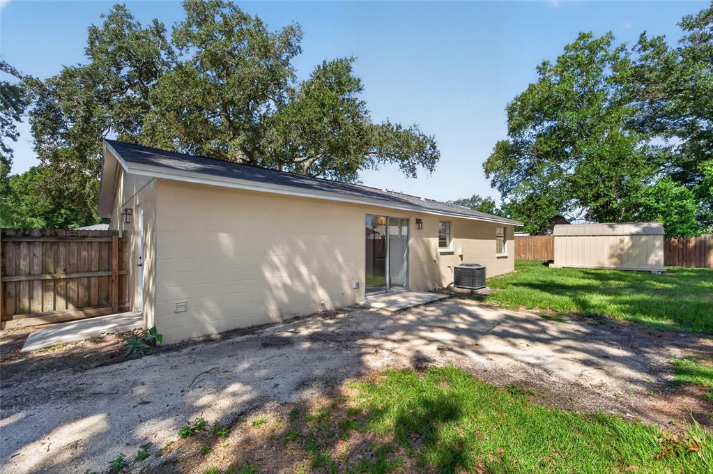 522 Highview Circle North Brandon, FL 33510 - Photo 20 of 57