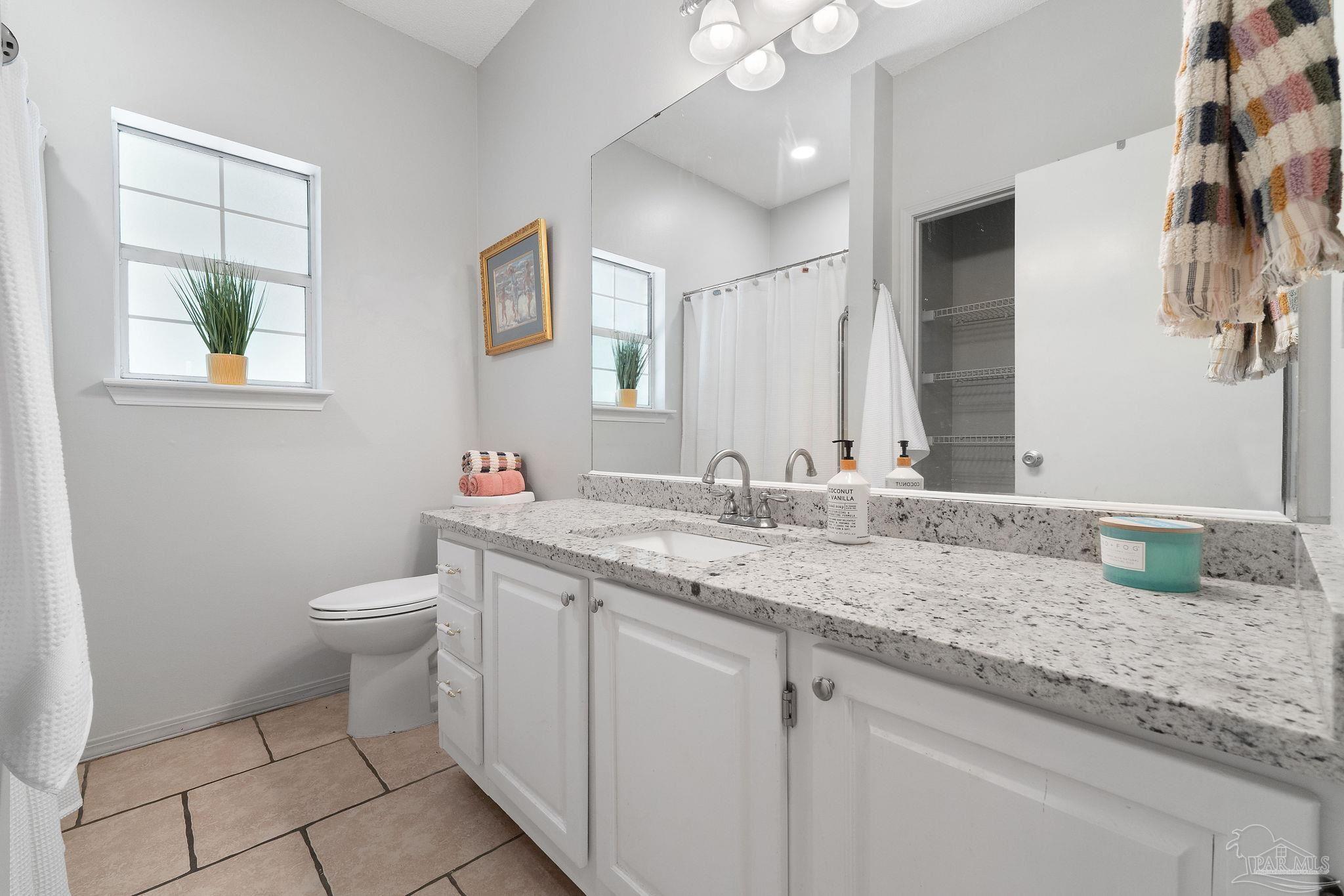 16310 Innerarity Point Road Pensacola, FL 32507 - Photo 16 of 31 Gallery Image 16