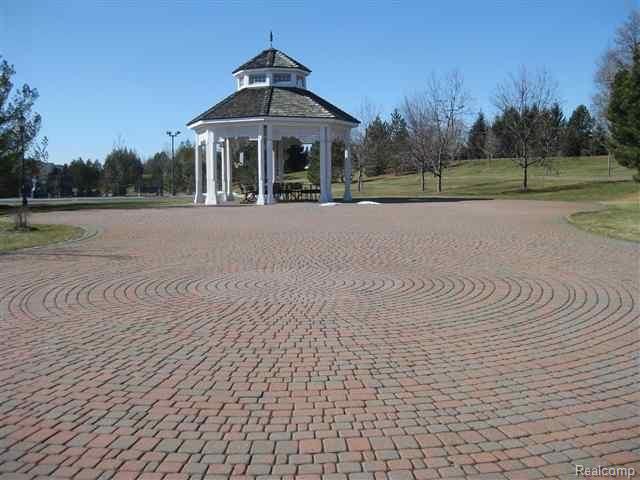 3541 Oakmonte Boulevard, Unit 54 Rochester, MI 48306 - Photo 24 of 27 24.jpg