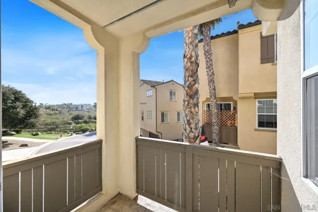 $620,000 | 5074 Cascade Way, Unit 102, Oceanside, CA 92057