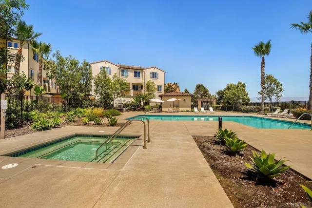 $620,000 | 5074 Cascade Way, Unit 102, Oceanside, CA 92057