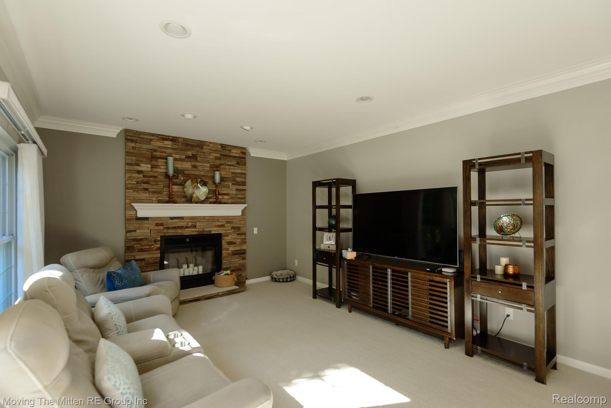 45755 Hanford Road Canton, MI 48187 - Photo 4 of 63 4.jpg