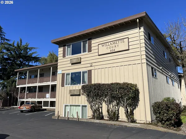 $2,600,000 | 804 Northeast 2nd Street, Corvallis, OR 97330