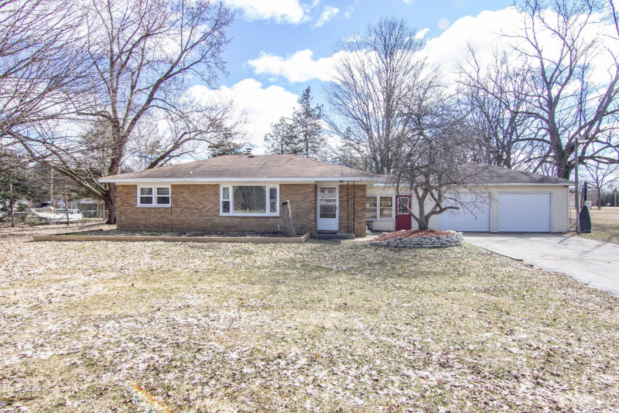 1882 Jefferson Road Otsego, MI 49078 - Photo 1 of 21 IMG_1520