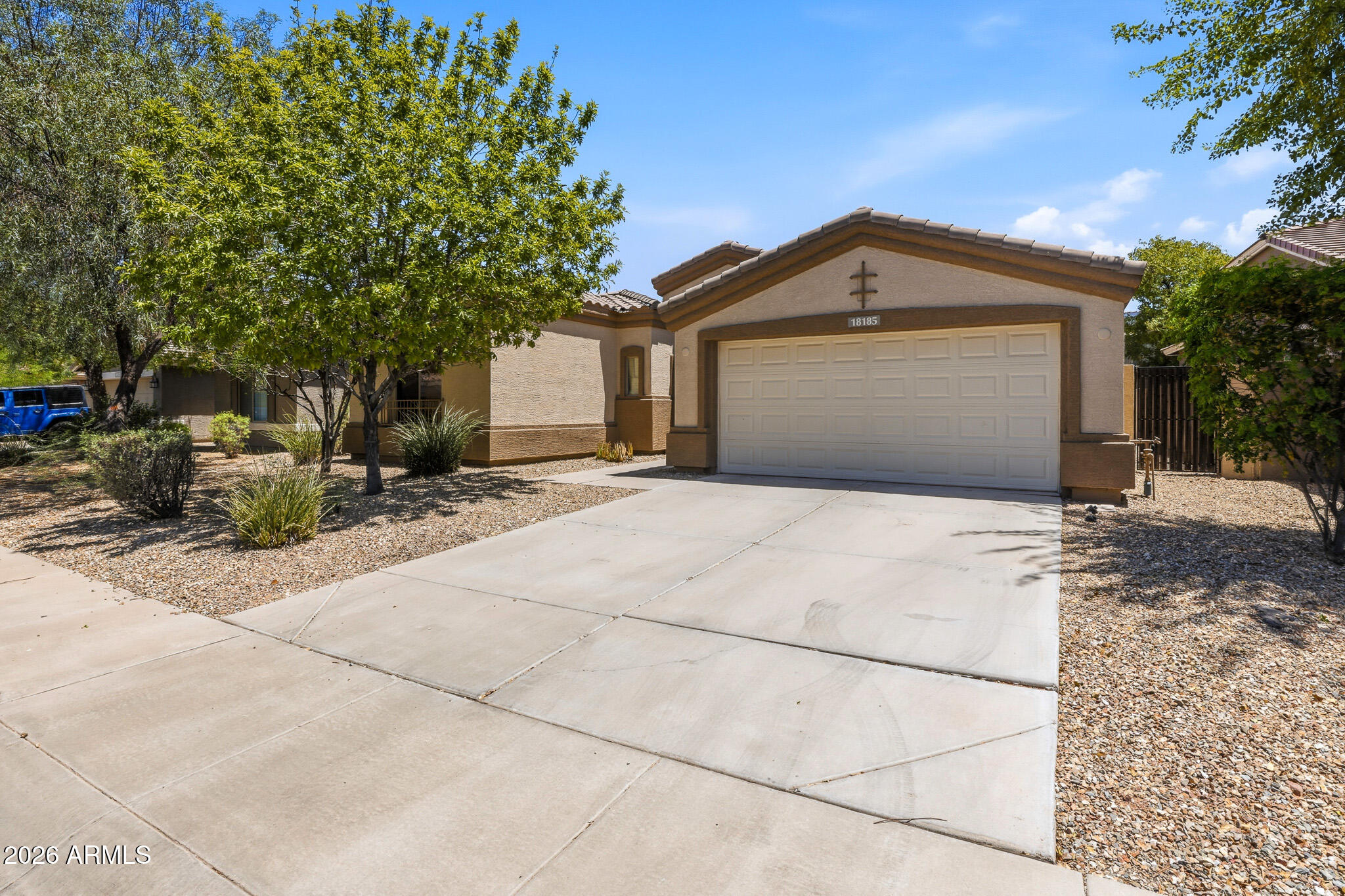 18185 West Rimrock Street Surprise, AZ 85388 - Photo 8 of 32 18185_W_Rimrock_St_Surprise_AZ_85388_003