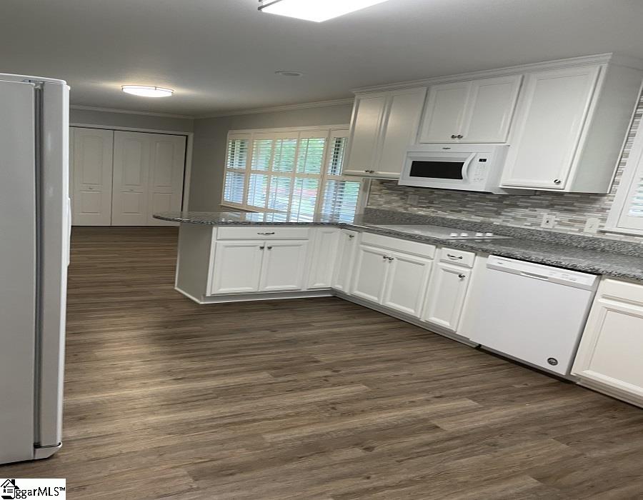25 Yown Road Greenville, SC 29611 - Photo 6 of 19 Gallery Image 6
