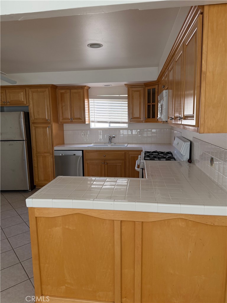 2617 Rockefeller Lane, Unit C Redondo Beach, CA 90278 - Photo 25 of 27