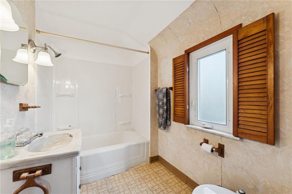 1200 Summerset Drive McKeesport, PA 15135 - Photo 21 of 27 a bathroom with a sink and a bathtub