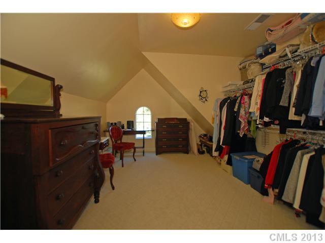 209 Sardis Pointe Road Matthews, NC 28105 - Photo 14 of 16 Gallery Image 14