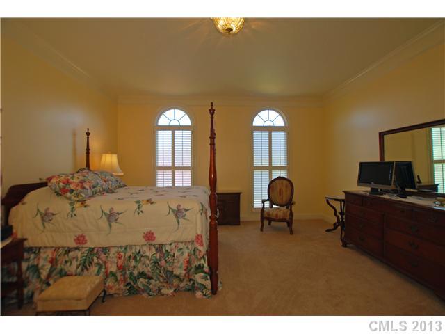 209 Sardis Pointe Road Matthews, NC 28105 - Photo 8 of 16 Gallery Image 8