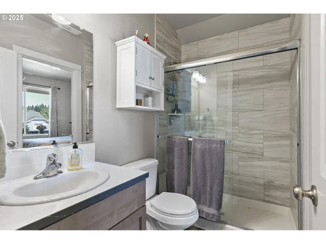 $519,950 | 228 Rockcrest Drive, Lowell, OR 97452