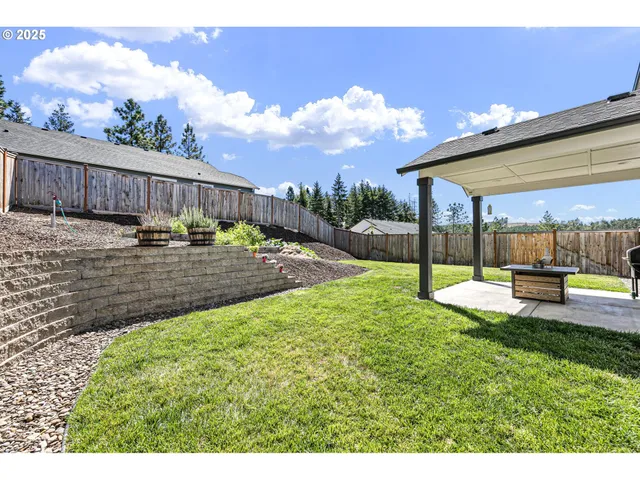 $519,950 | 228 Rockcrest Drive, Lowell, OR 97452