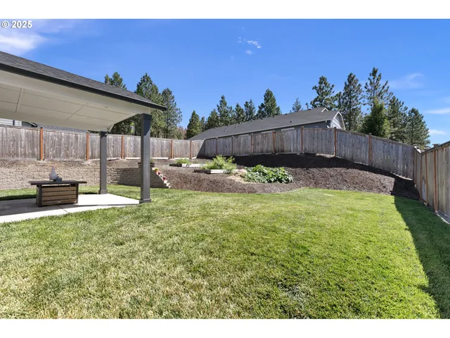 $519,950 | 228 Rockcrest Drive, Lowell, OR 97452