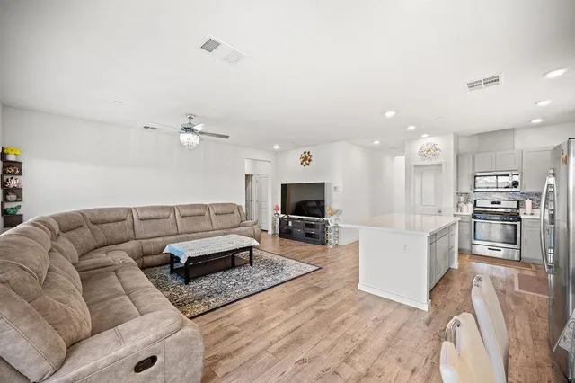 $649,999 | 6837 Oakum Way, Stockton, CA 95219