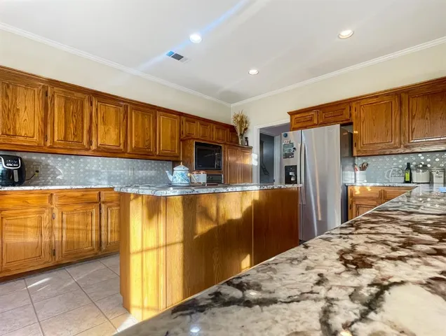 $549,000 | 14023 Highmark Square, Dallas, TX 75254