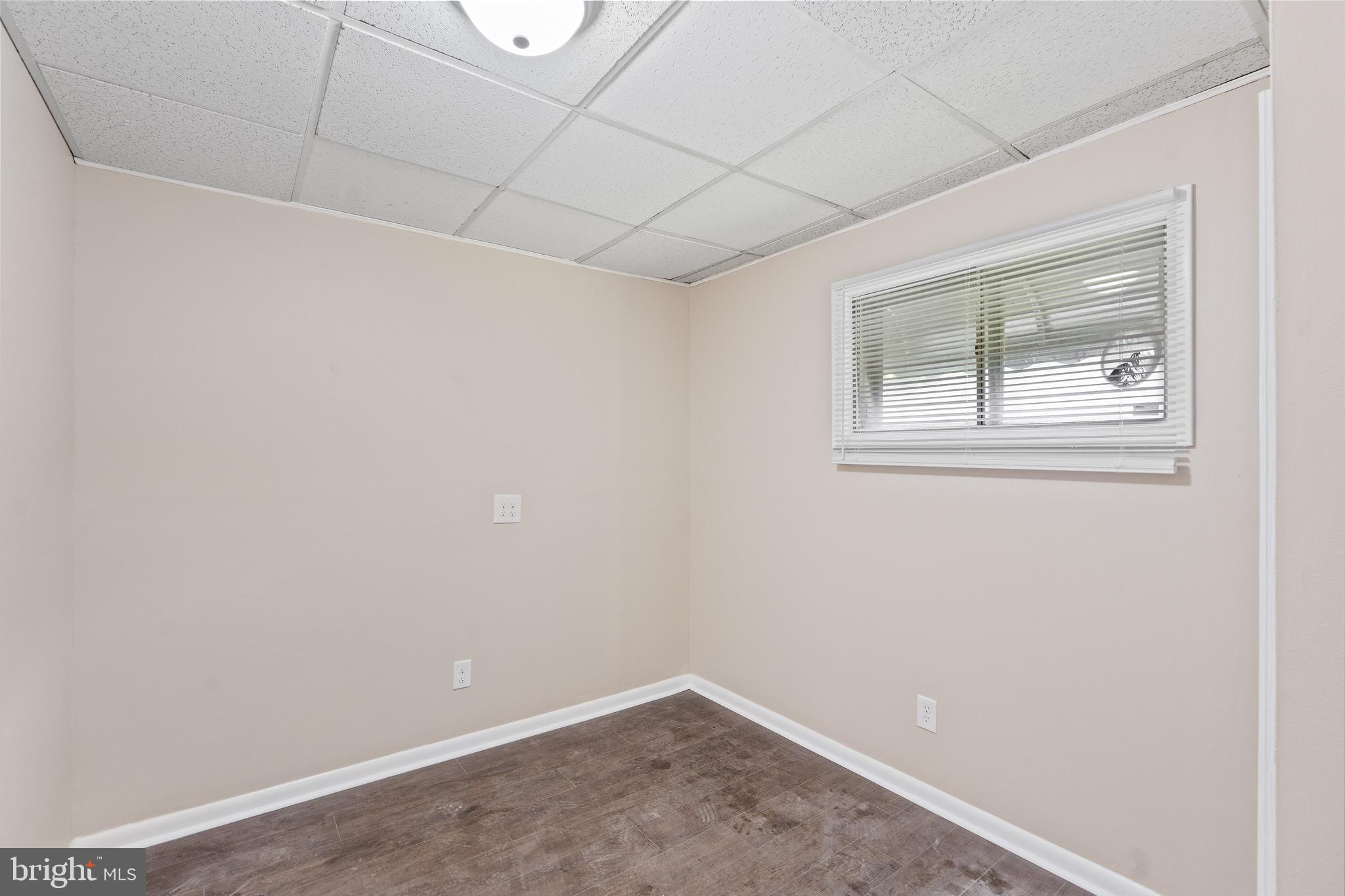4 West Germantown Avenue Maple Shade, NJ 08052 - Photo 20 of 29 an empty room with a window