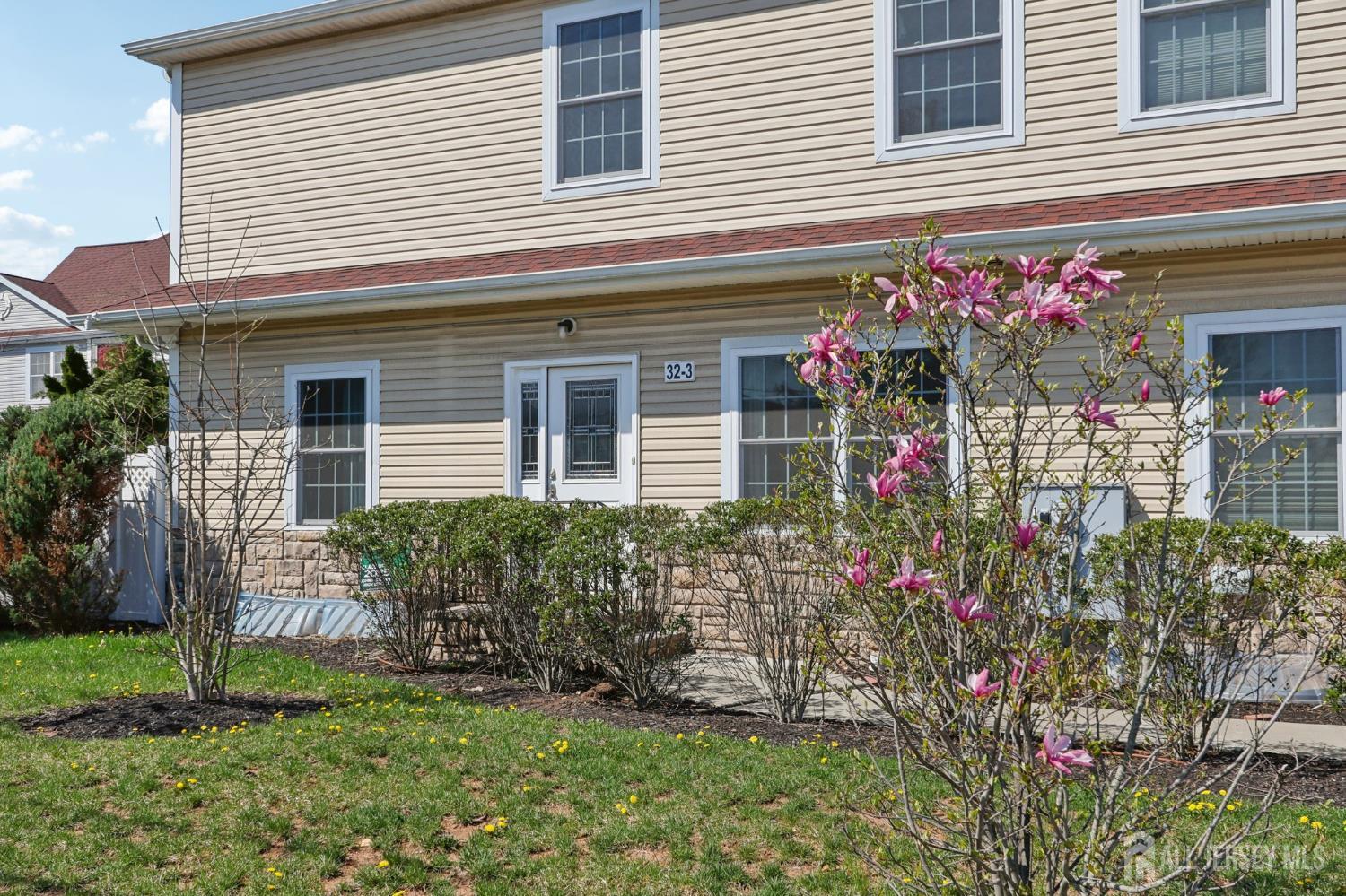 32 Cinder Road, Unit 3 Edison, NJ 08820 - Photo 3 of 39
