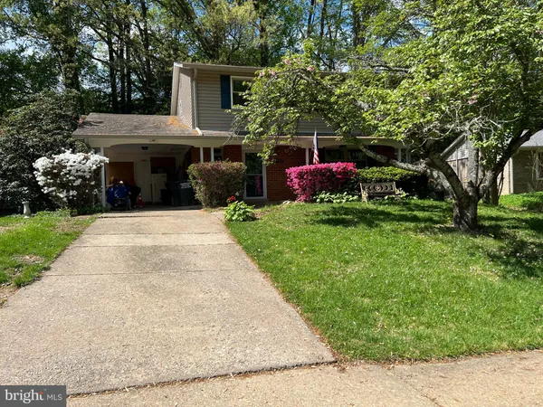 $779,900 | 4984 Swinton Drive, Fairfax, VA 22032