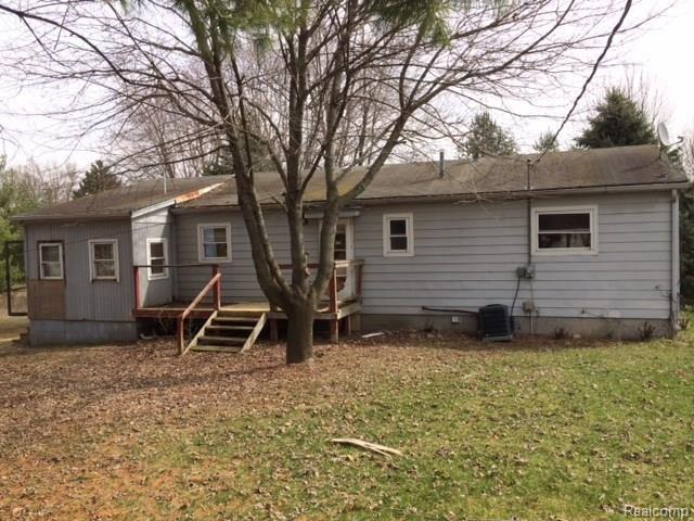 2964 South Summers Road Imlay City, MI 48444 - Photo 33 of 43 back.JPG