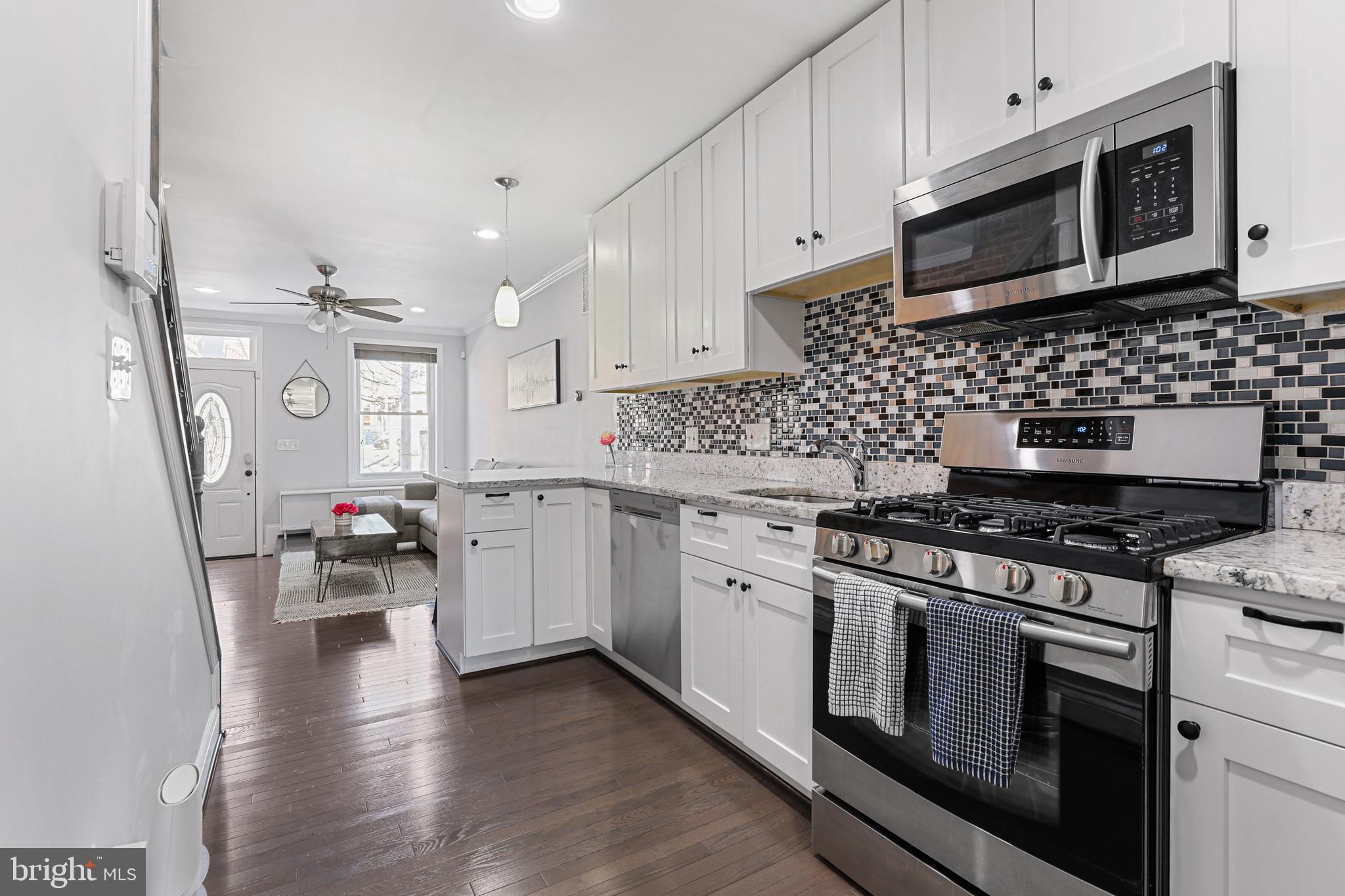 2933 Fait Avenue Baltimore, MD 21224 - Photo 7 of 36