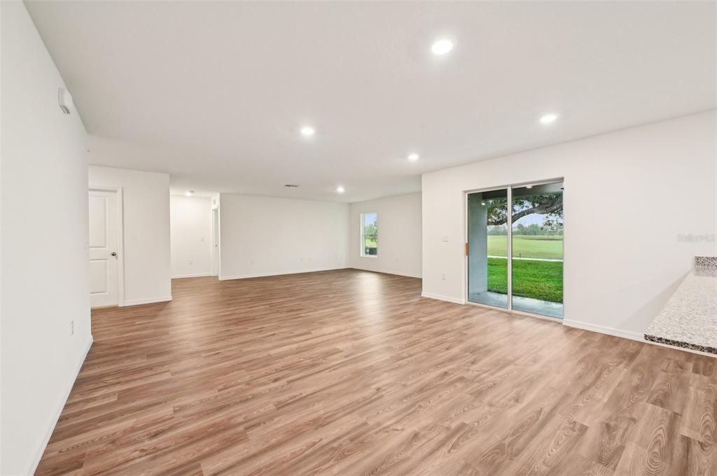 16373 Mellon Road Weeki Wachee, FL 34614 - Photo 11 of 31 Gallery Image 11