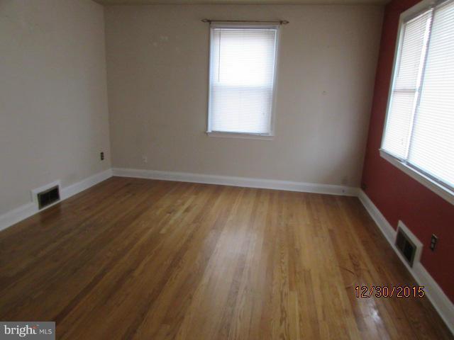 5550 Oakland Road Halethorpe, MD 21227 - Photo 5 of 17 Interior (General)