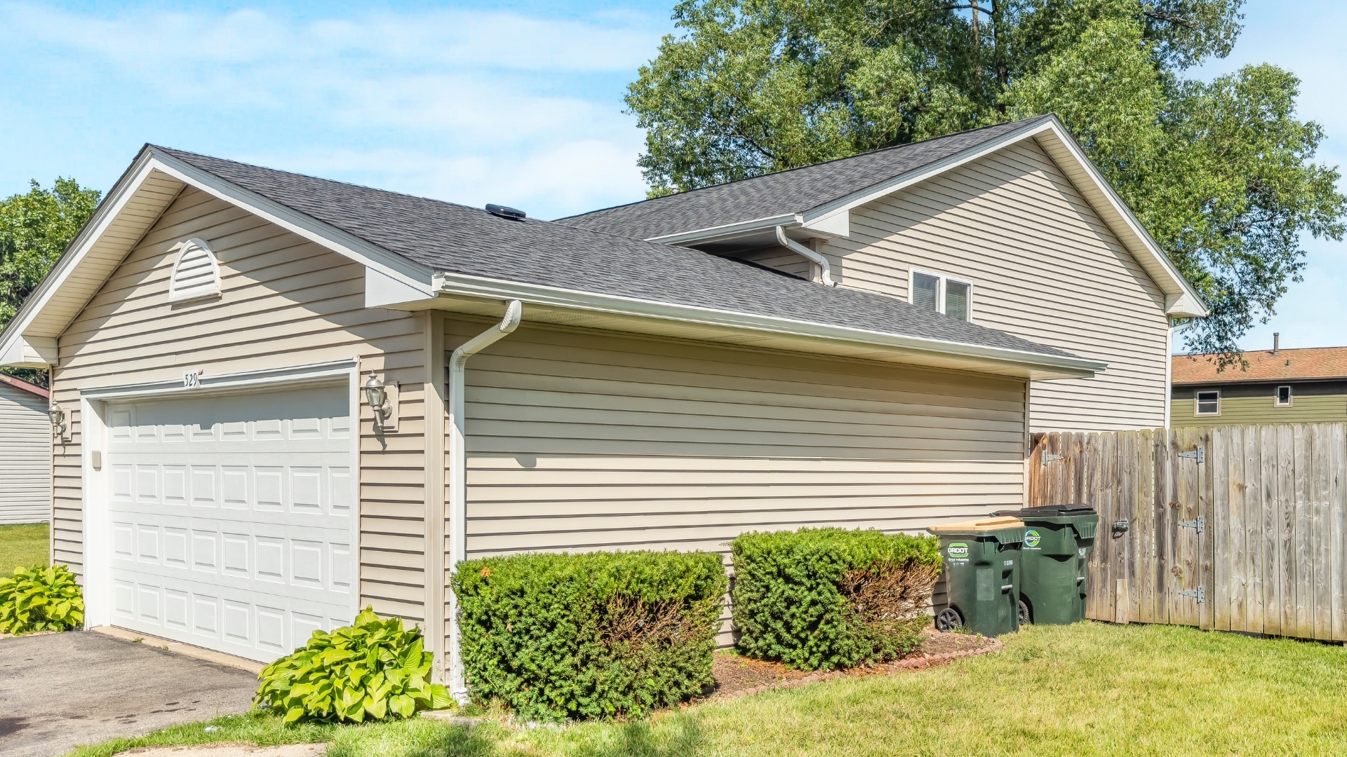 529 White Birch Road Lindenhurst, IL 60046 - Photo 26 of 38 Gallery Image 26
