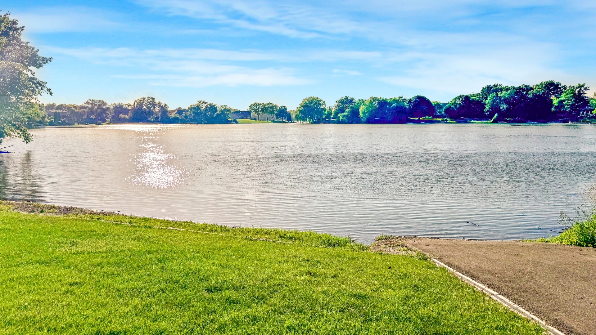 529 White Birch Road Lindenhurst, IL 60046 - Photo 37 of 38 Gallery Image 37