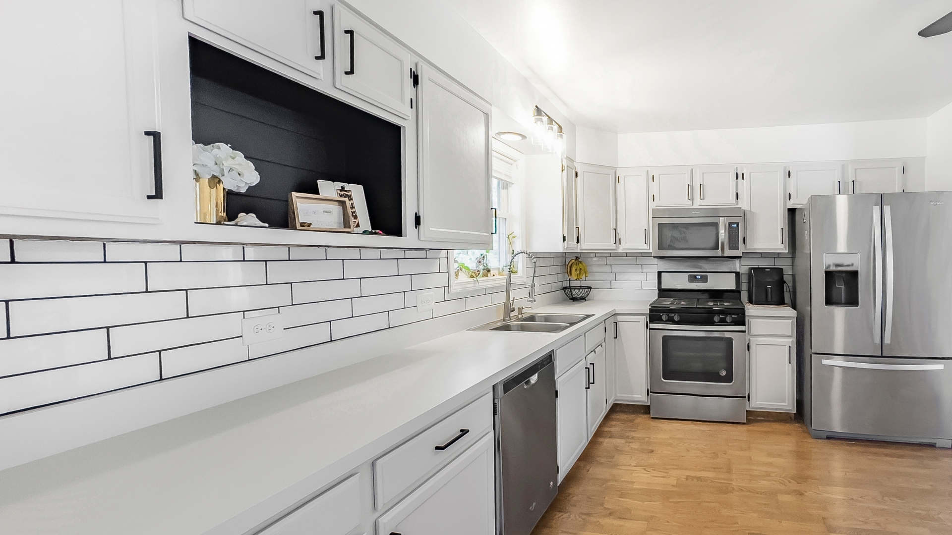 529 White Birch Road Lindenhurst, IL 60046 - Photo 8 of 38 Gallery Image 8