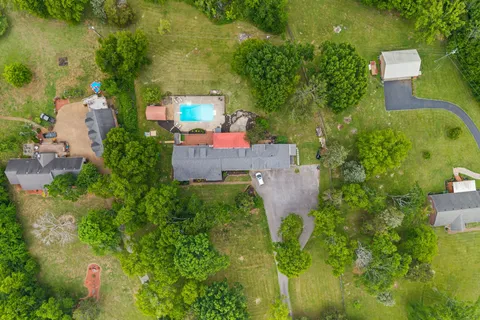 $1,200,000 | 6476 Lickton Pike, Goodlettsville, TN 37072